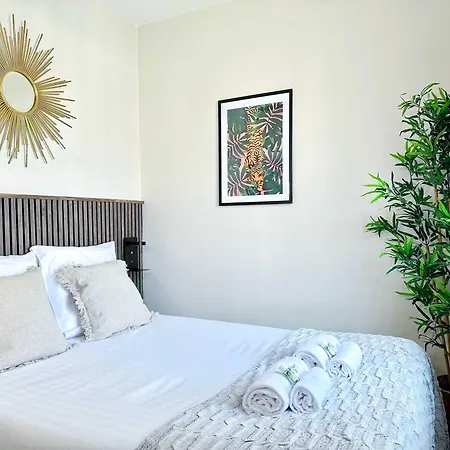 Eiffel Tower - Prestige For 4 *